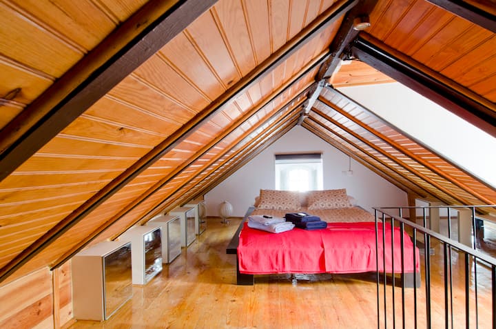 Main Room 2