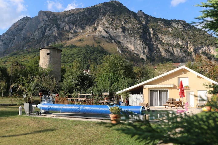 Cosy house in the earth of Pyrénées