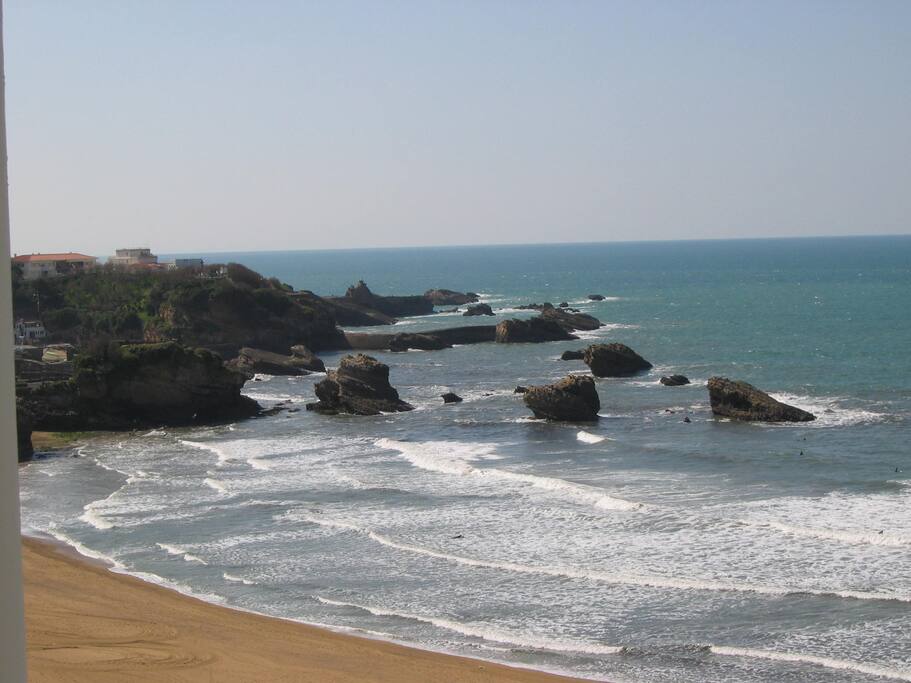 vue depuis la terrasse sur la grande plage
