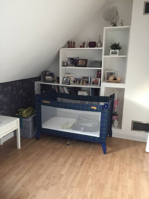 Possibilite de mettre un lit bebe