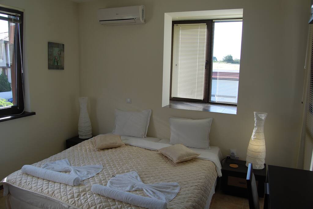 Lavender bedroom also available for rent.