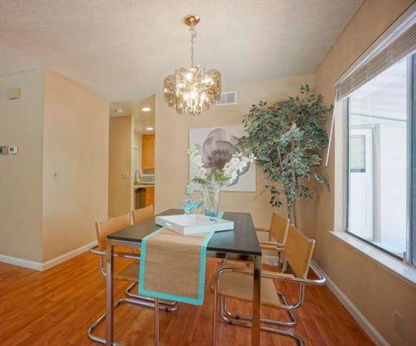 Dining / Meeting room