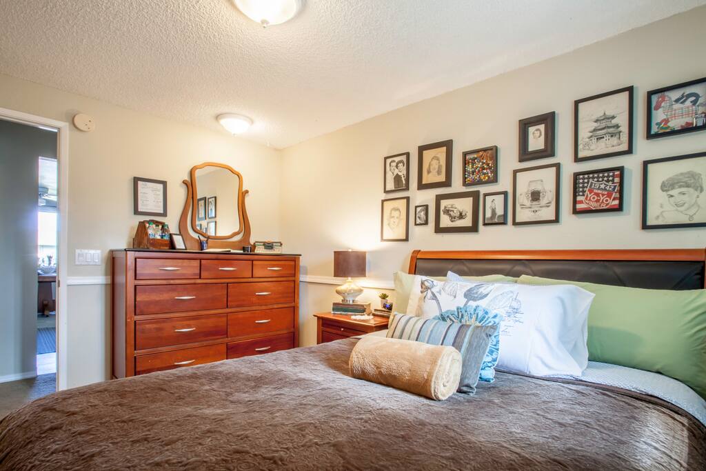 For longer stays plenty of drawer space.