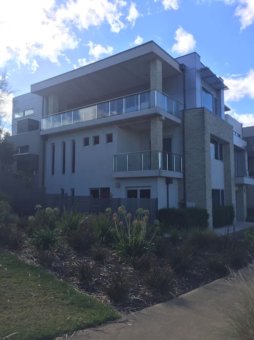 Front/Side facade