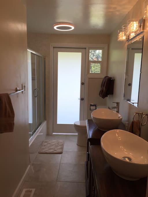 I still have some touch up painting to do today, but this is basically what the shared bath looks like as of 4/26.