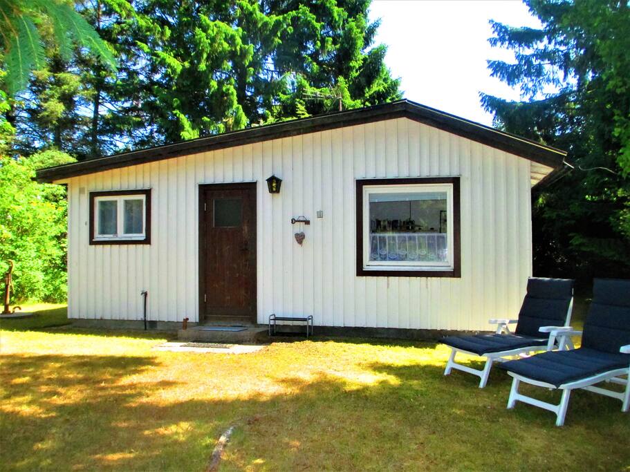 Cabin Front (Crew mess)