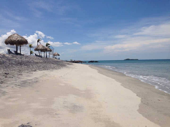 PLAYA BLANCA BALCONES 3 BED BALCONY OCEAN VIEW — 3 bedroom vacation rental in cocle