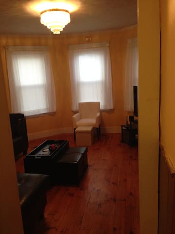 Airbnb Worcester Vacation Rentals Places To Stay