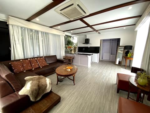 Rockville House Apartment