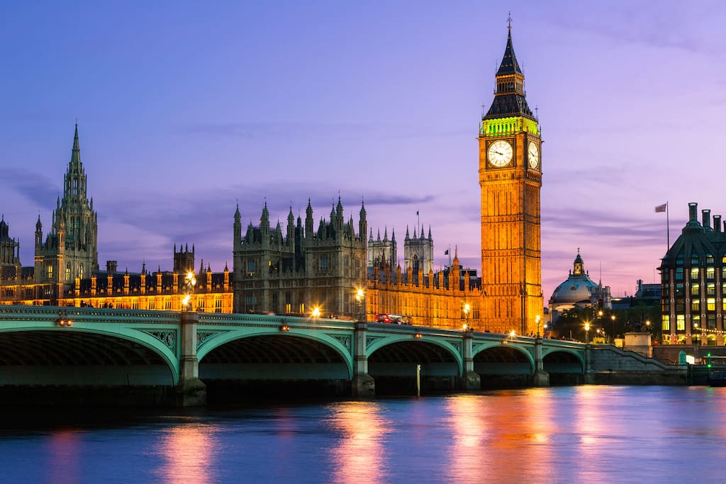 Big Ben and the Thames River 3 minutes walk from The Studio