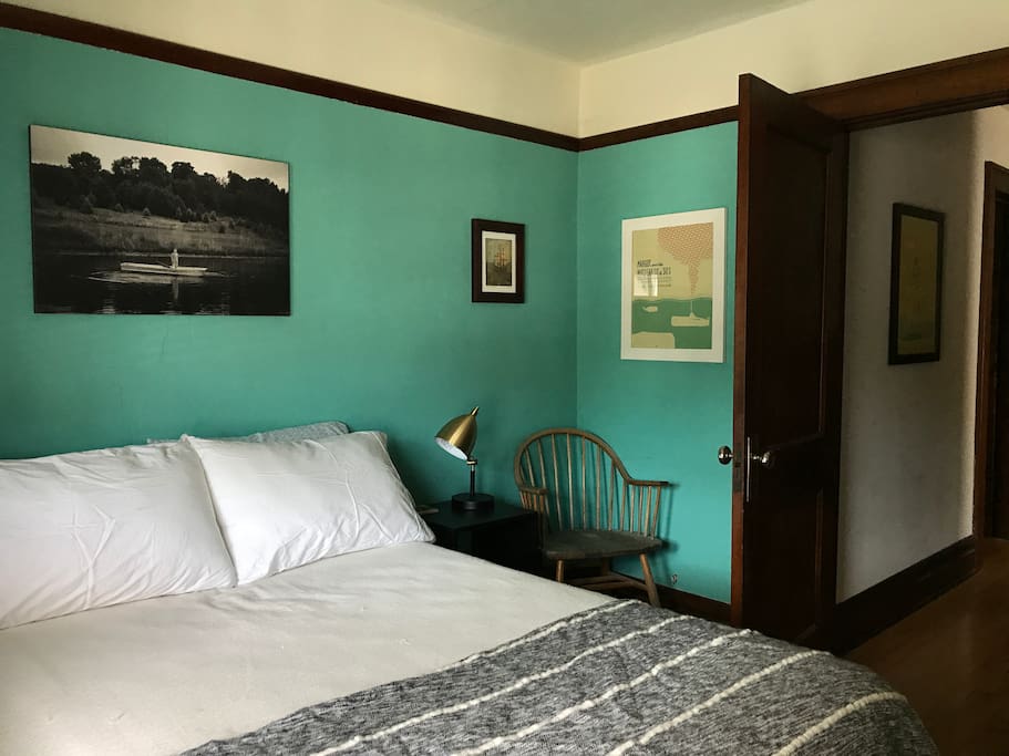 The full bed in guest room