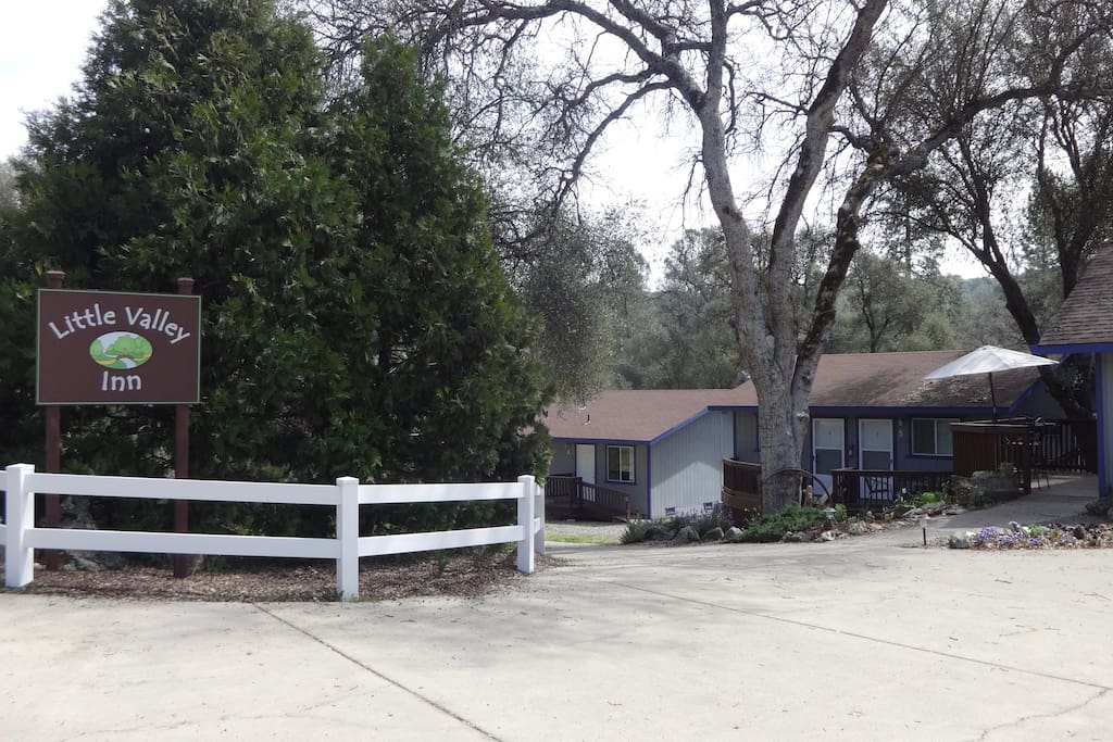 entrance to Little Valley Inn