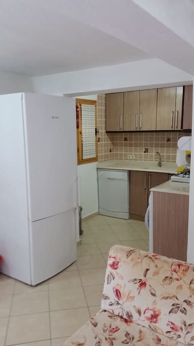Kitchen (Mutfak)