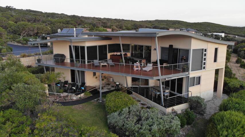 SAUDADE LUXURY APARTMENT – 6 person option gallery image 3