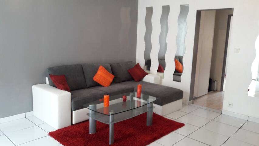 Airbnb Capucins Victoire Bordeaux Vacation Rentals