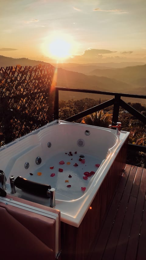 Charming Glamping with Jacuzzi very close to Bogotá