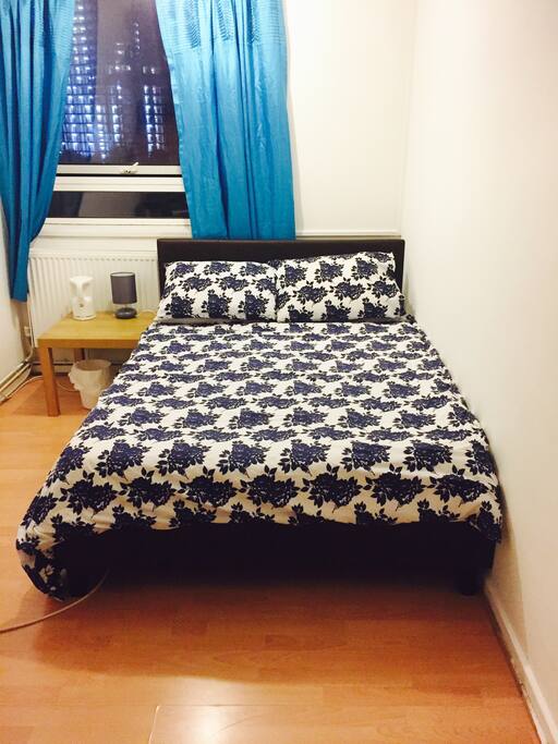 Bed room