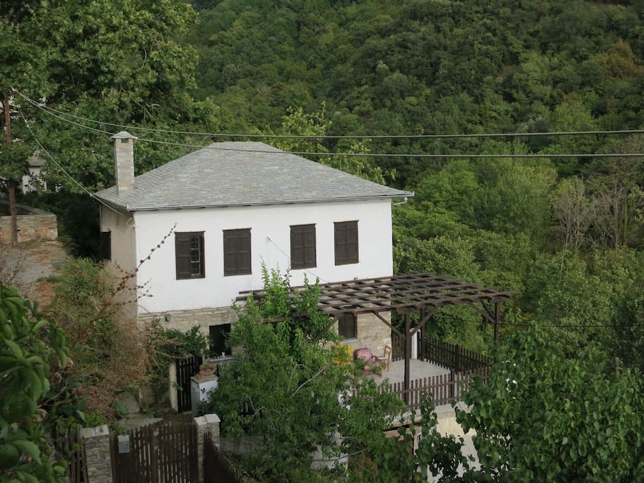 Koukourava Garden