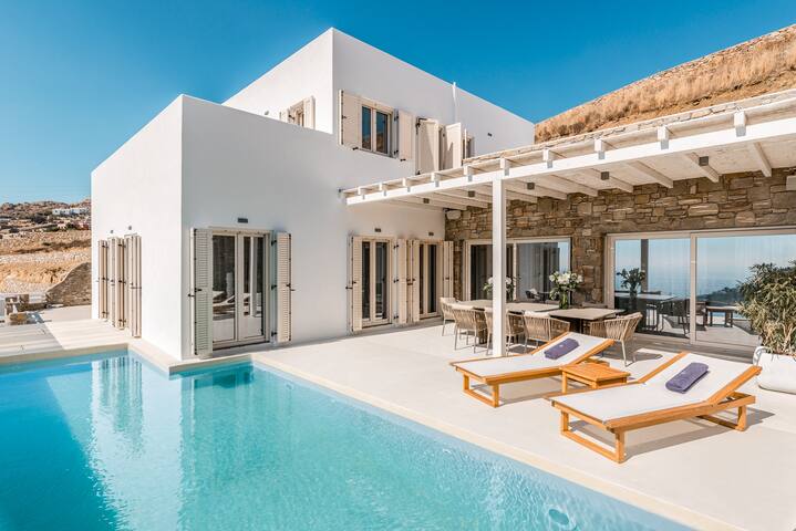 Sea Gaze gallery image 3