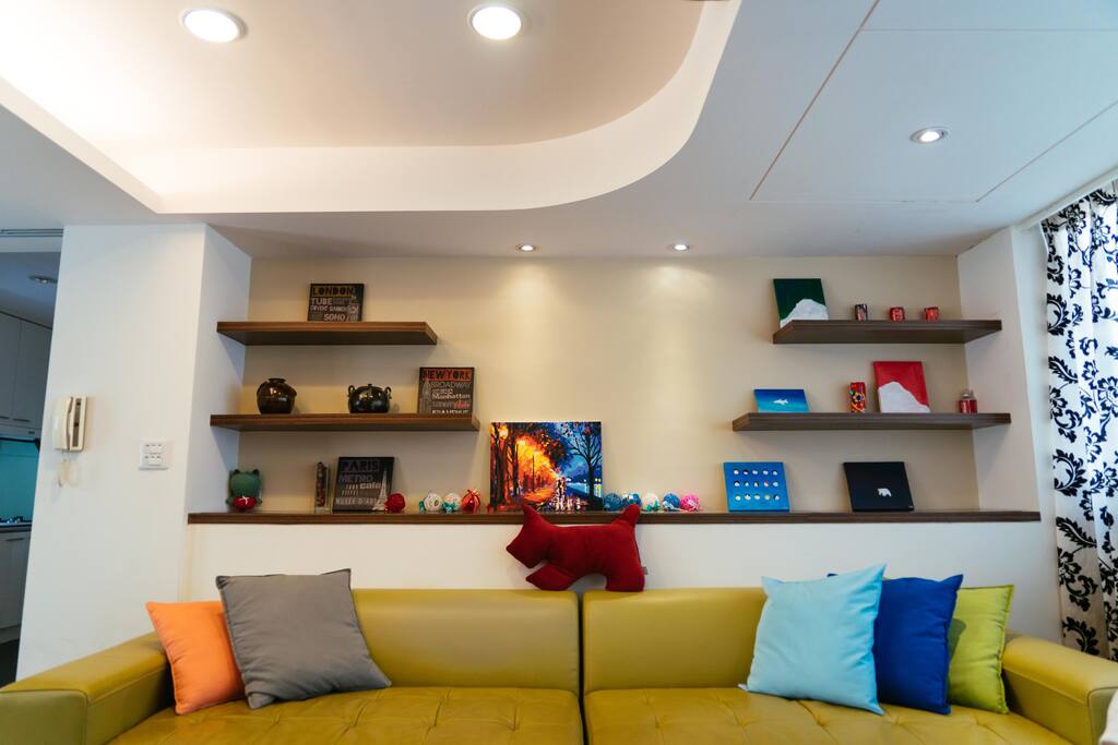 Living Room-寬廣的客廳是放鬆的好地方