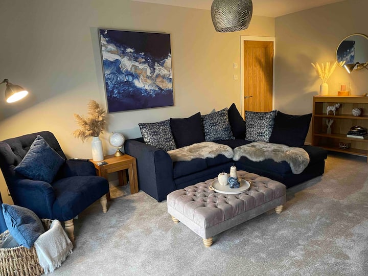Austin Lodges, Sleeps 4, Pet Friendly With Hot Tub - Dumfries