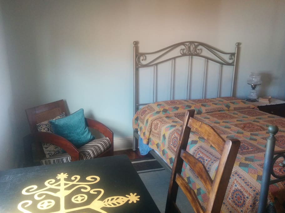 Cozy, bright room with a bed big enough for two!