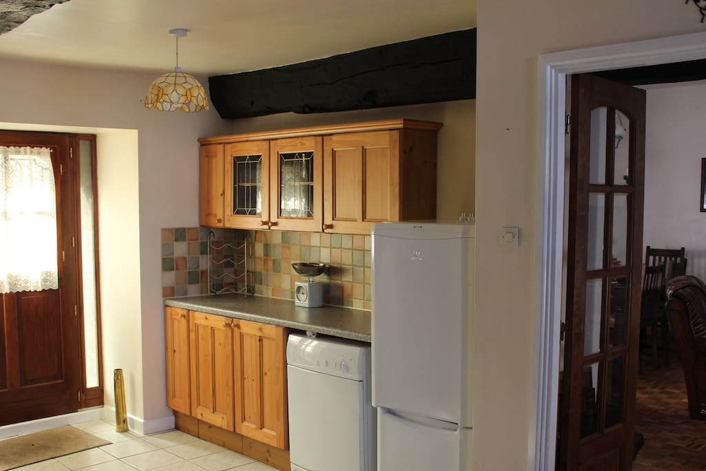Fully equipped kitchen.