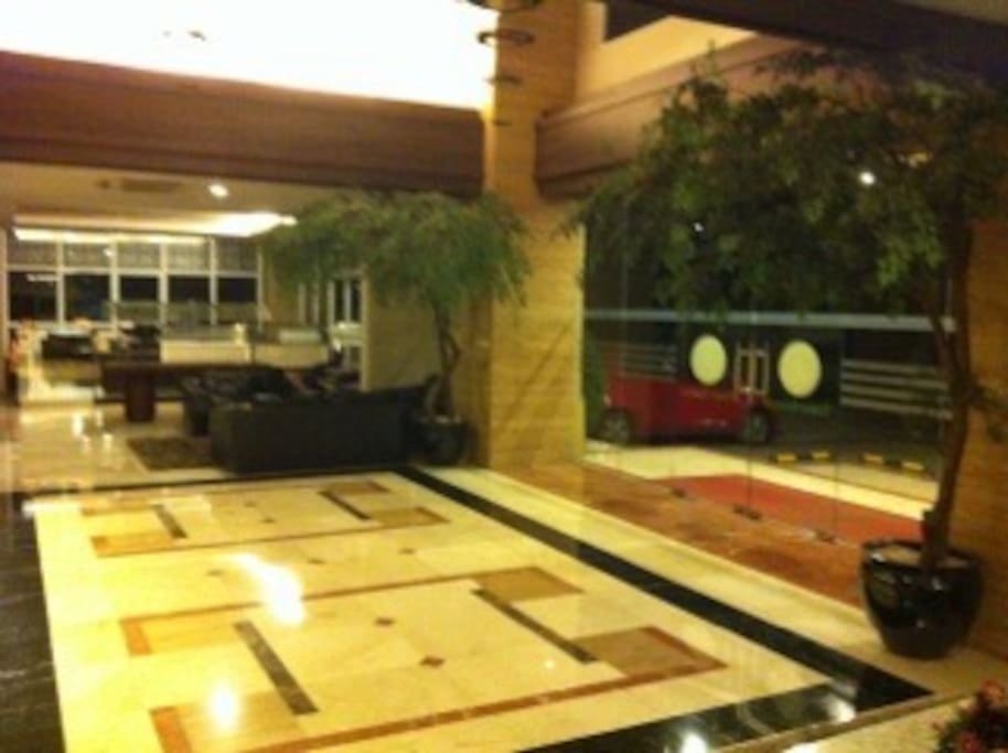 Luxurious Lobby