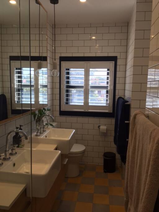 Ensuite