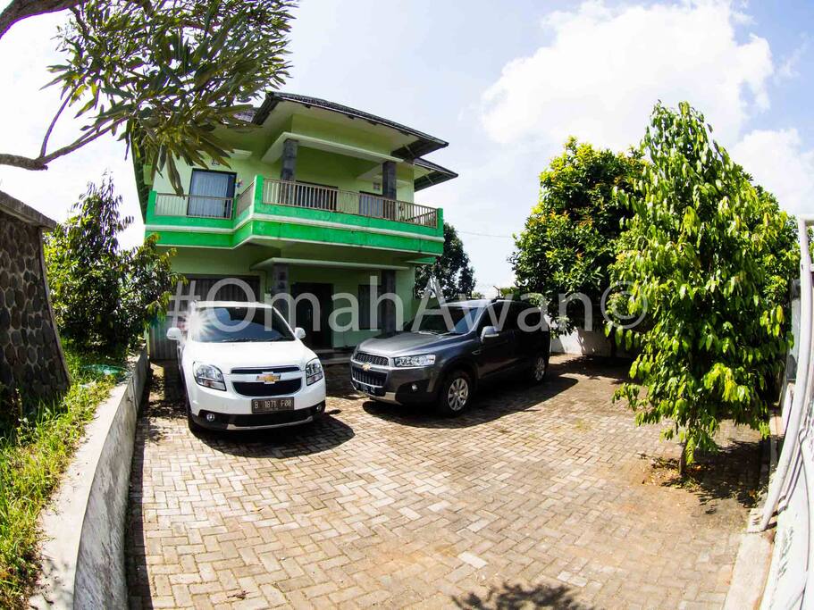 The parking space - up to 4 cars