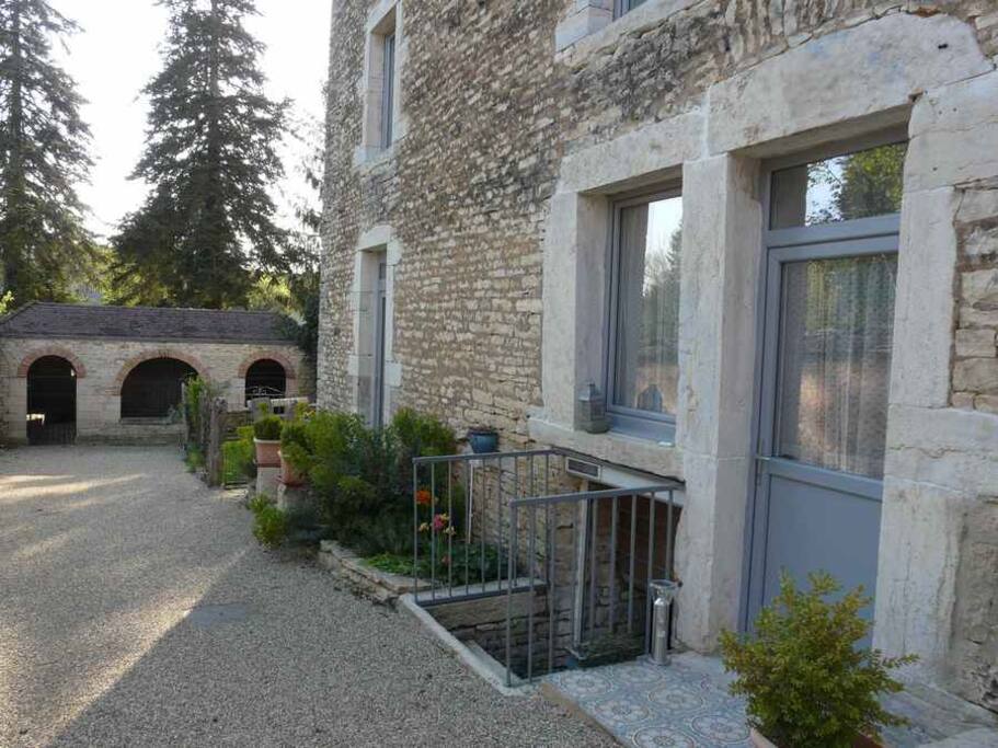 devant de la maison