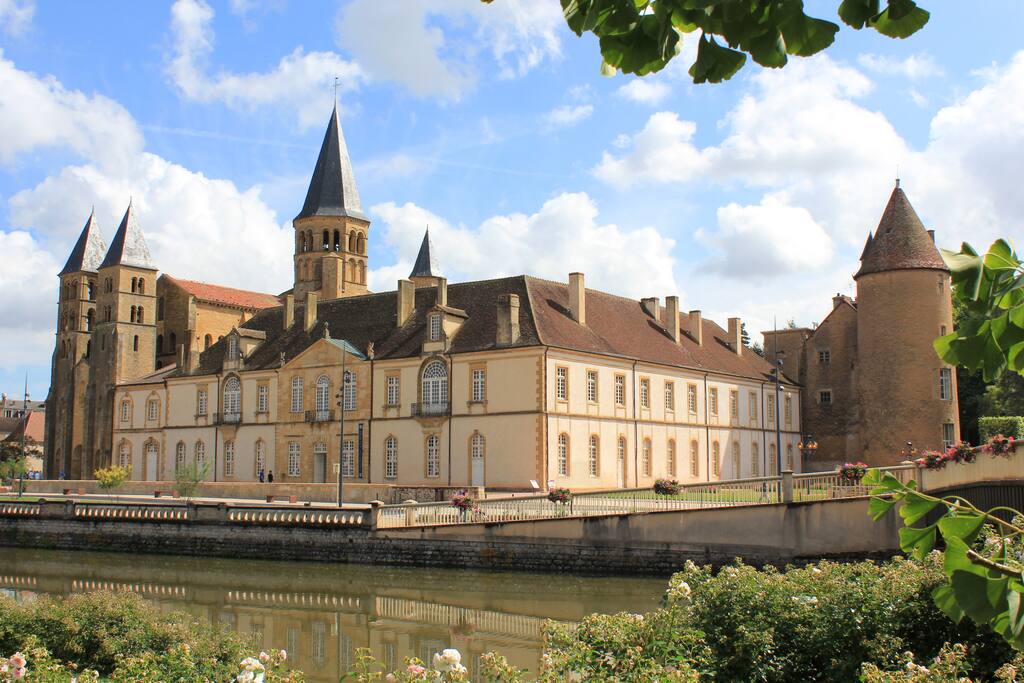 La basilique et le cloitre