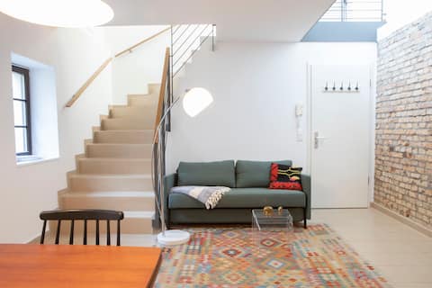 Charming and quiet apartment with balcony
