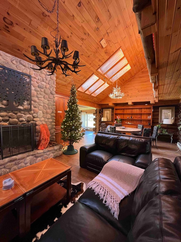 Log House - Niagara Welland -Waterfront -Farm Stay