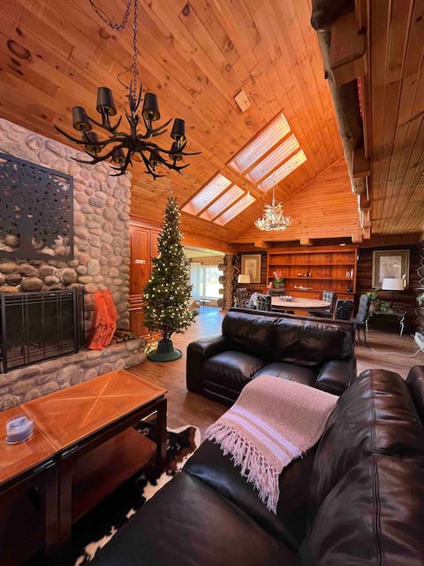 Log House - Niagara Welland -Waterfront -Farm Stay