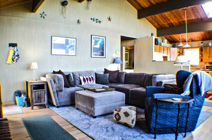 Oregon Beach Vacations managed Airbnb listing 1