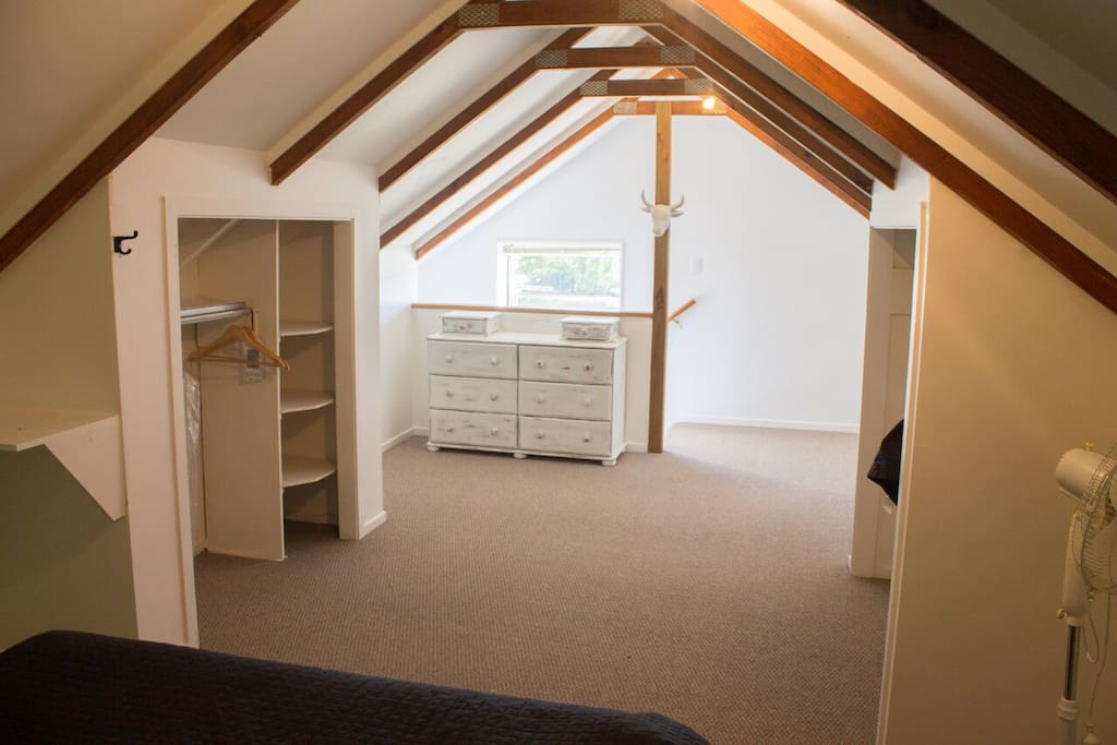 Quaint and quirky Cottage Guesthouses for Rent in Drury, Auckland