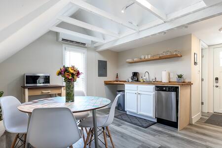 Modern Mid-Century Style  Close to downtown TC!