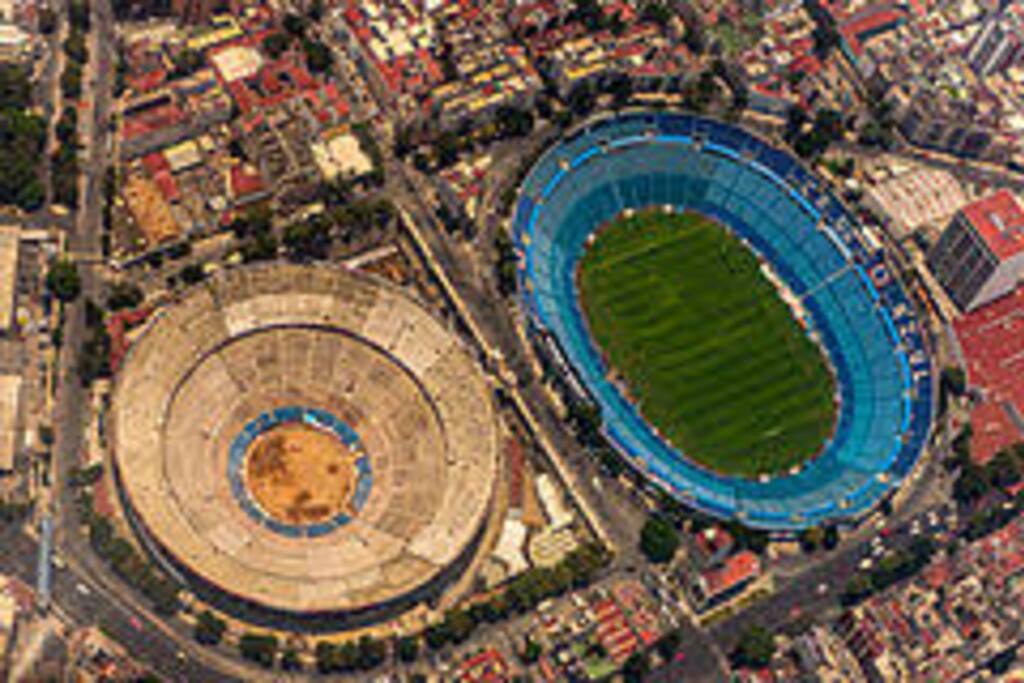 Plaza de Toros y Estadio Azul