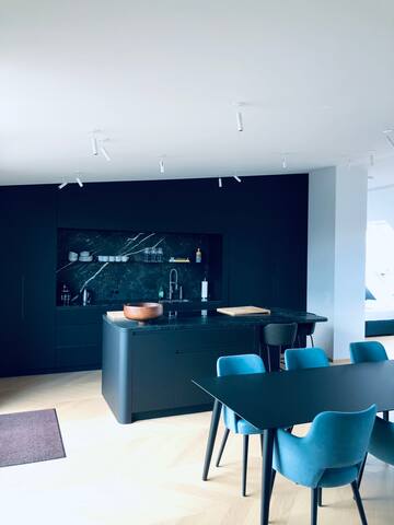 Brandnew 2storied Luxury Loft with Rooftop Terrace gallery image 3