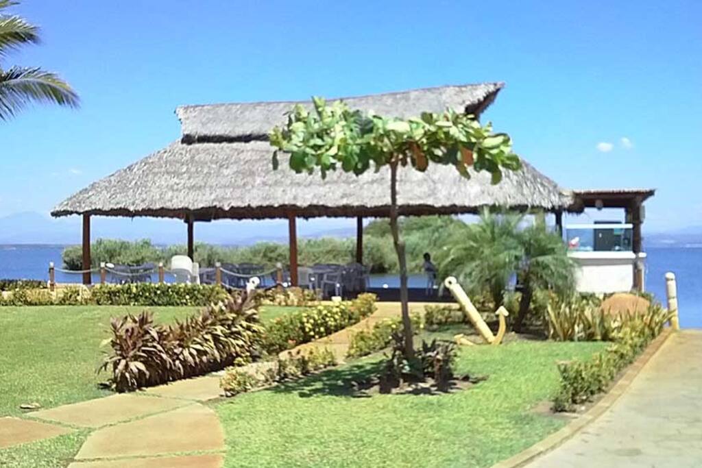 Marina Laguna de tres palos