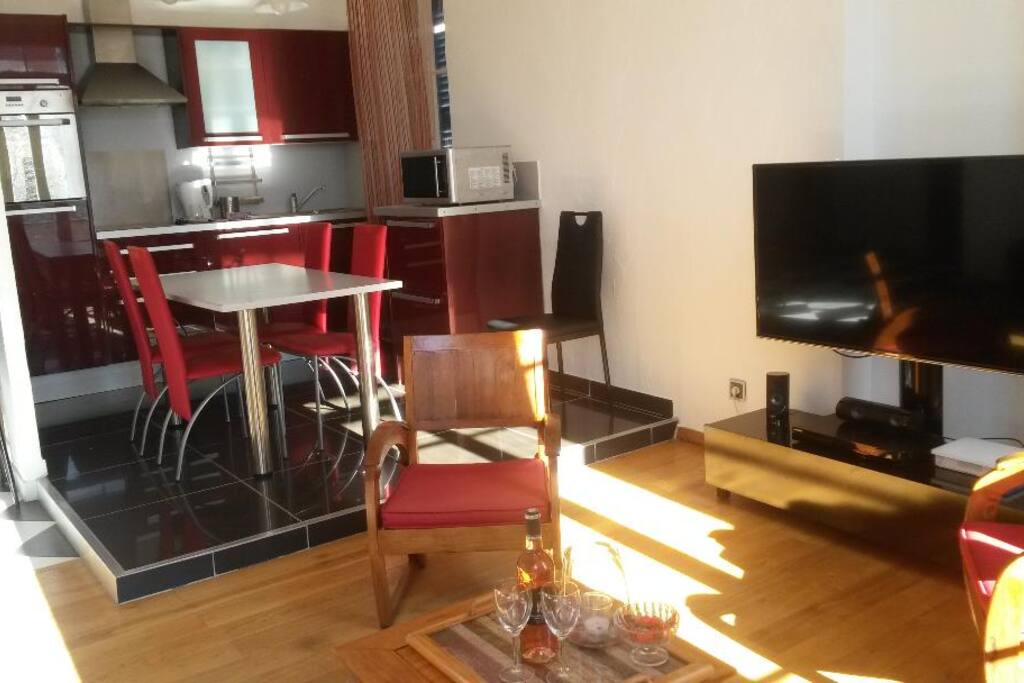 Cuisine ouverte sur le séjour