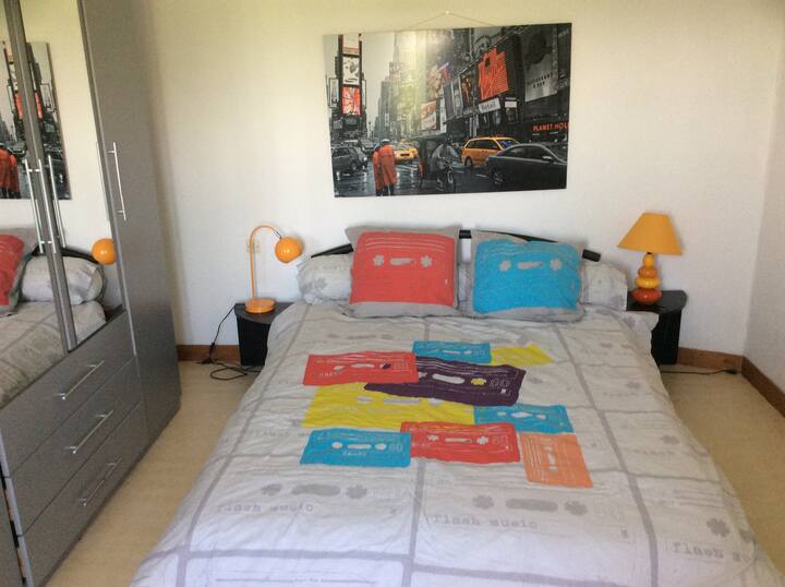 Dormitorio 1 en el primer piso (cama de 140 x 200).