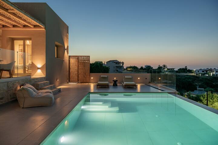 Sea View Villa w/Private Pool, 400m to the beach gallery image 2