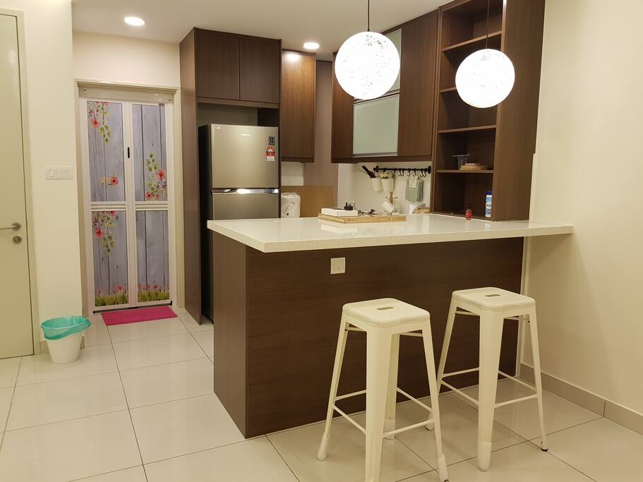 Dry Kitchen