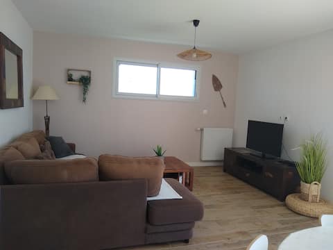 Popular Airbnb listing: Cozy one-story house in Telgruc Sur Mer