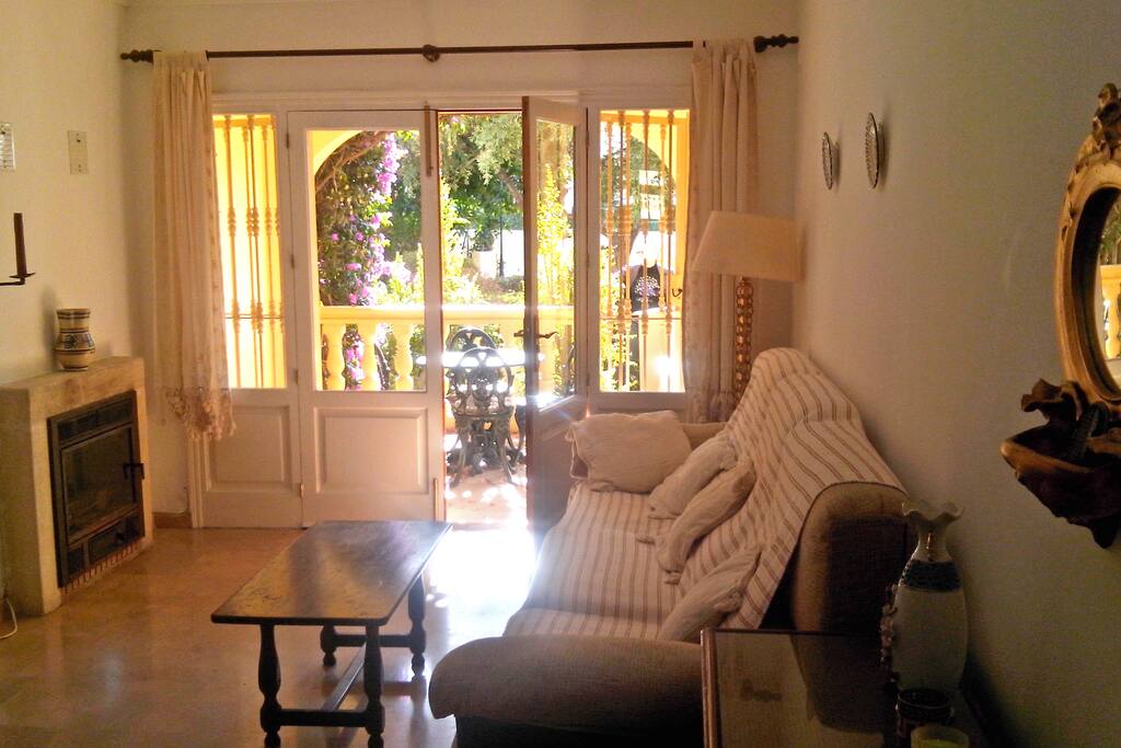 Salón orientación sur. Entra el sol en invierno