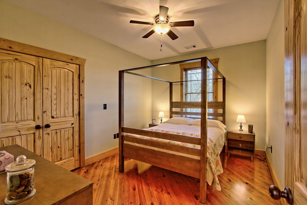 Втора брачна спална соба на 2 кат.