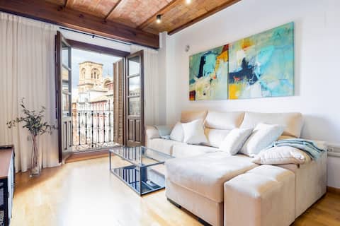 NEW APARTMENT,NEXT TO THE CATHEDRAL. BIRRAMBLA