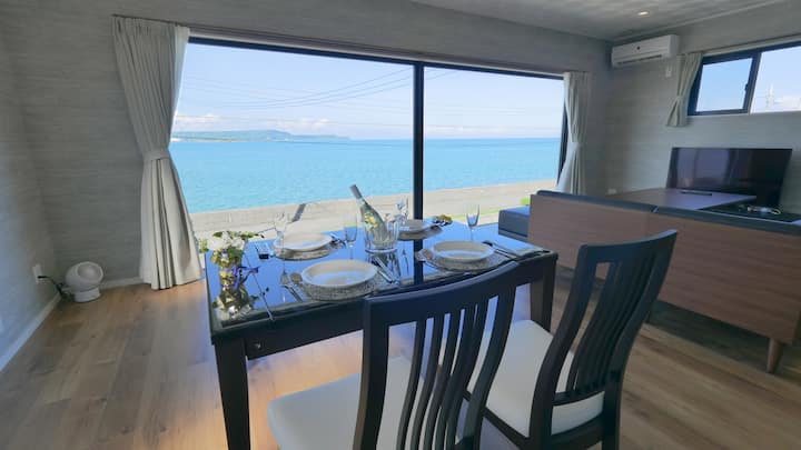 Ocean View/ Rooftop BBQ/ 12 PeopleOK